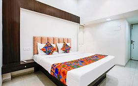 Hotel Saroj Nashik 3*